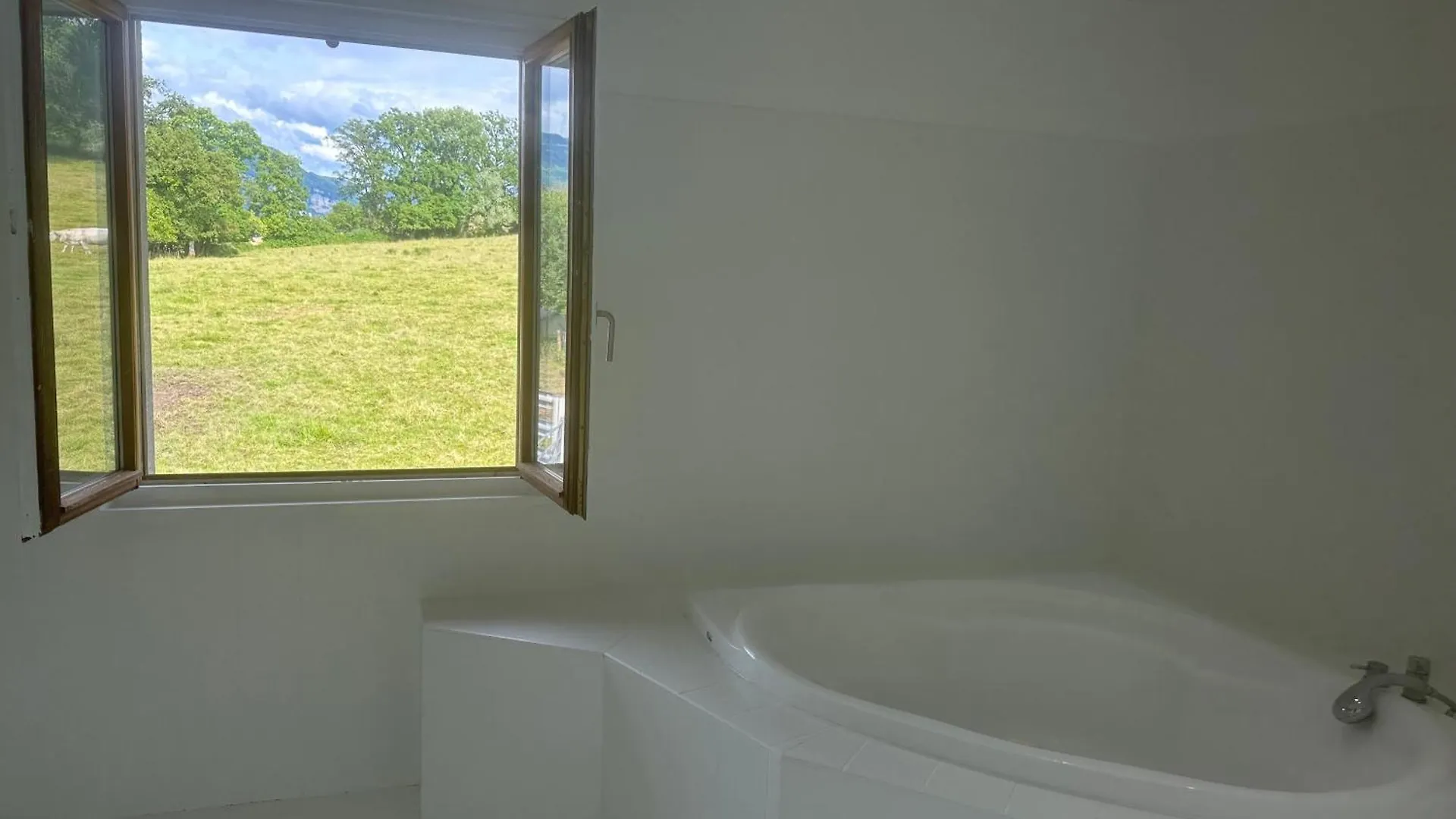 Peaceful Retreat Between Lake And Mountain Charming House Near Annecy And Aix-Les-Bains Chainaz-les-Frasses 0*,  France